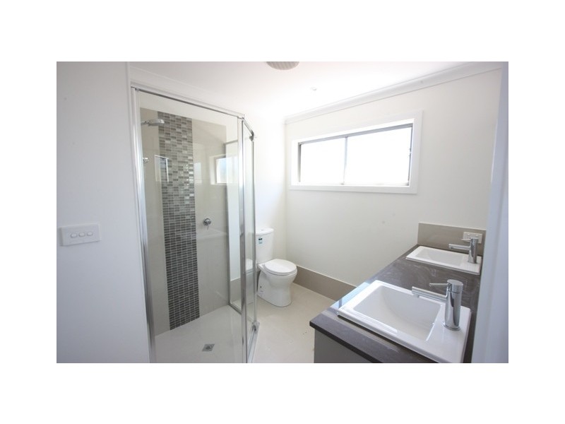 87 Cavell Street, Birkdale QLD 4159