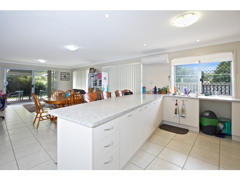 33 Elysian Street, Victoria Point QLD 4165