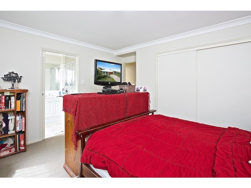 33 Elysian Street, Victoria Point QLD 4165