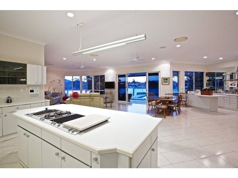 23 Seahaven Court, Raby Bay QLD 4163