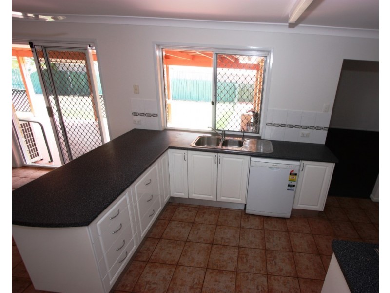 64 sunshine Drive, Cleveland QLD 4163