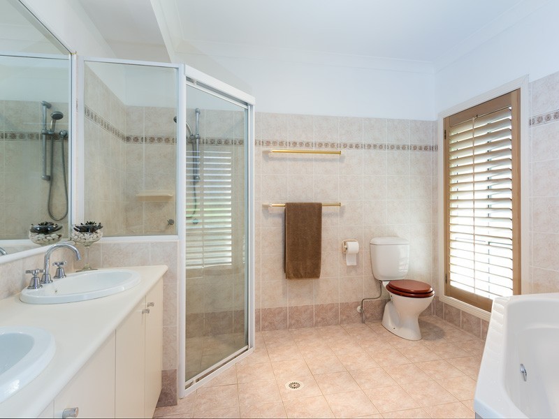 20 Compass Court, Raby Bay QLD 4163