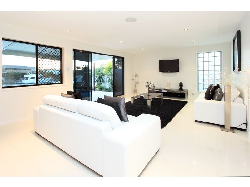 18 Bollard Court, Raby Bay QLD 4163