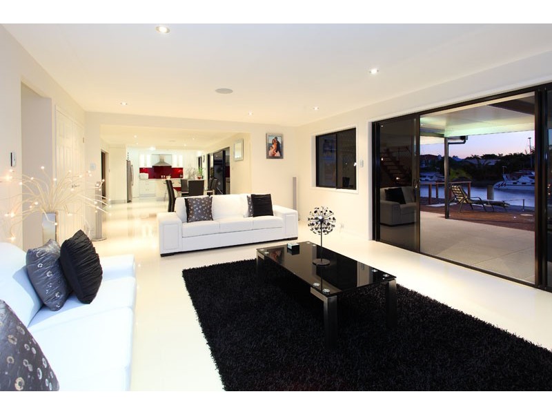 18 Bollard Court, Raby Bay QLD 4163