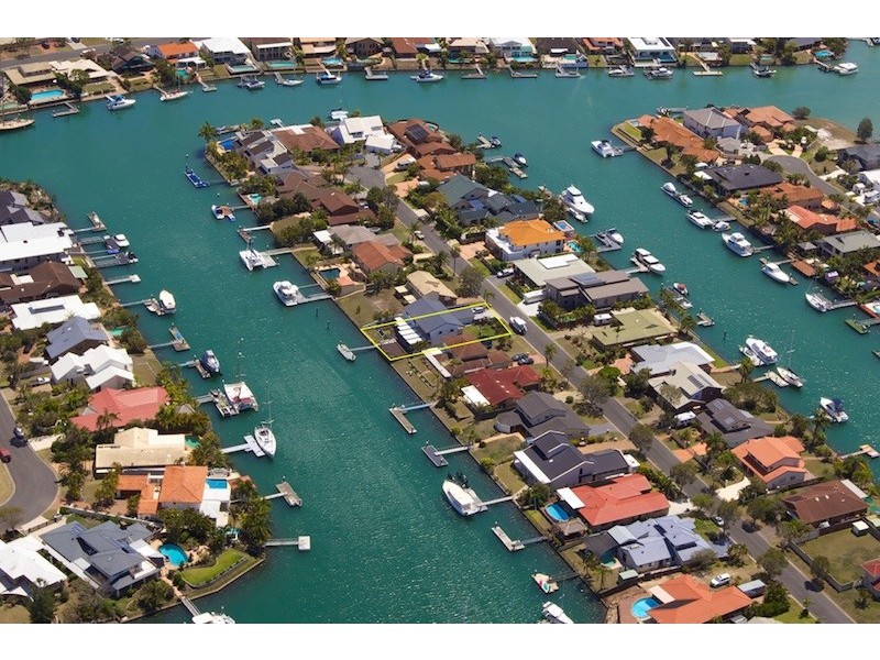 18 Bollard Court, Raby Bay QLD 4163