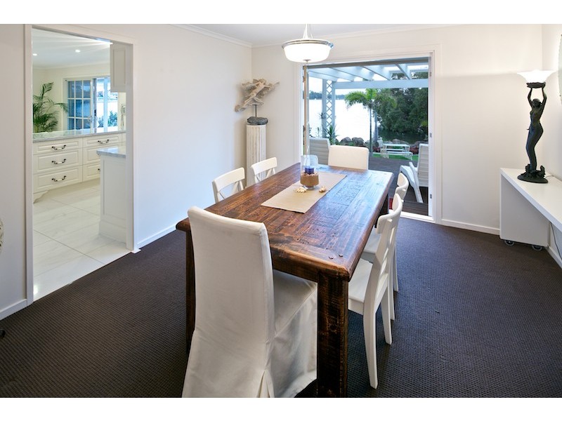 31 Base Street, Victoria Point QLD 4165