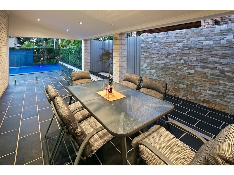 1 Peters Court, Wellington Point QLD 4160