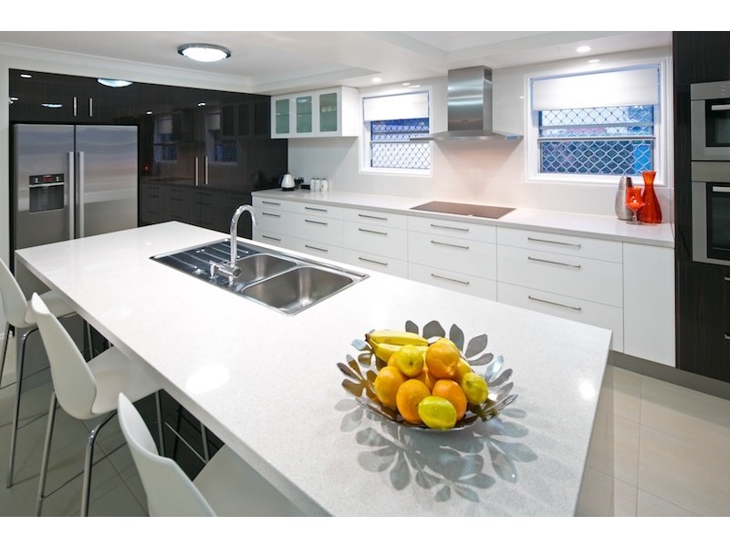 1 Peters Court, Wellington Point QLD 4160