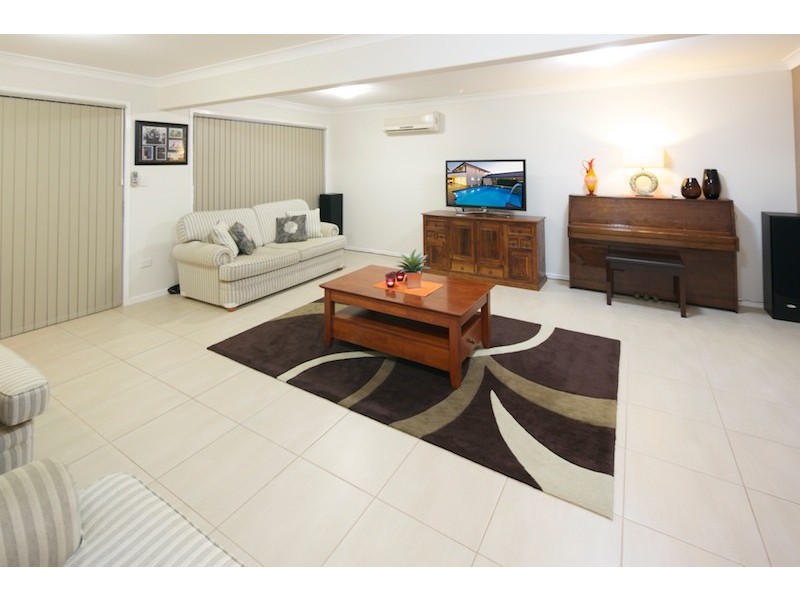 1 Peters Court, Wellington Point QLD 4160