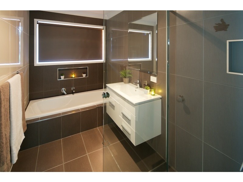 1 Peters Court, Wellington Point QLD 4160