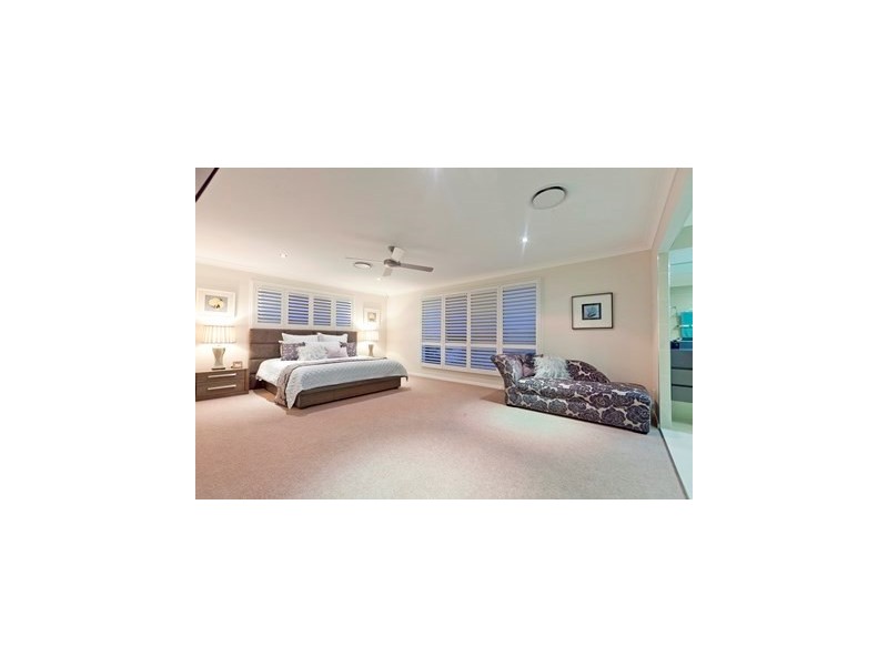 2 Evelyn Court, Wellington Point QLD 4160