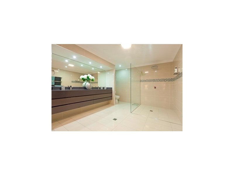 2 Evelyn Court, Wellington Point QLD 4160