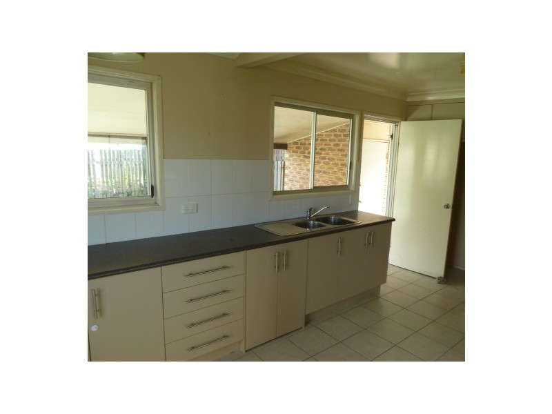 5 Lake View Drive, Thornlands QLD 4164