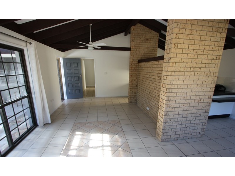 38 Wellington St, Cleveland QLD 4163