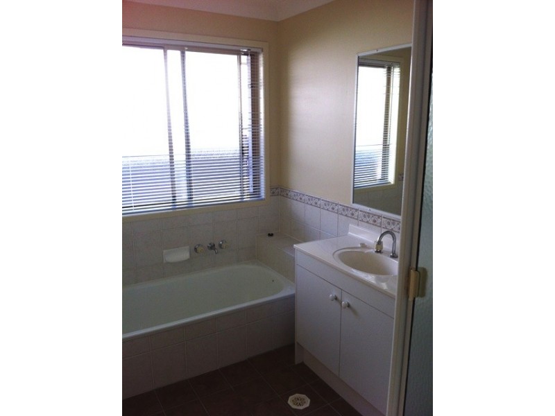 10 Ivanhoe Place, Capalaba QLD 4157