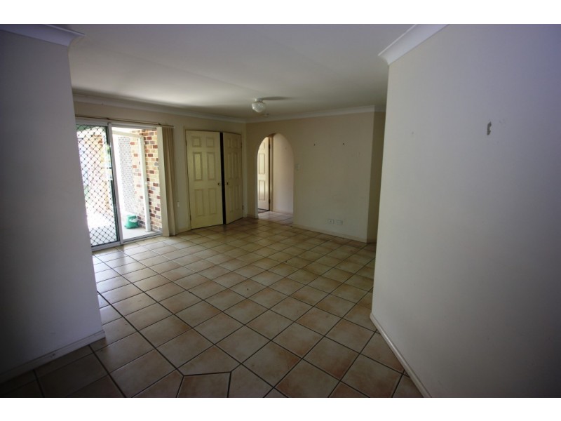 2/7 Alarna Street, Victoria Point QLD 4165