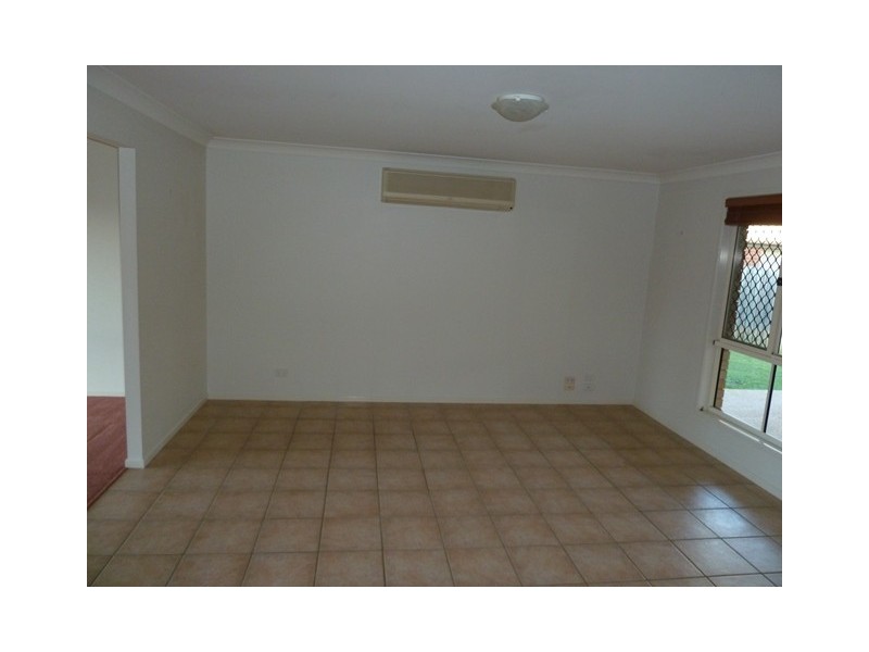 4 Jacaranda Place, Ormiston QLD 4160