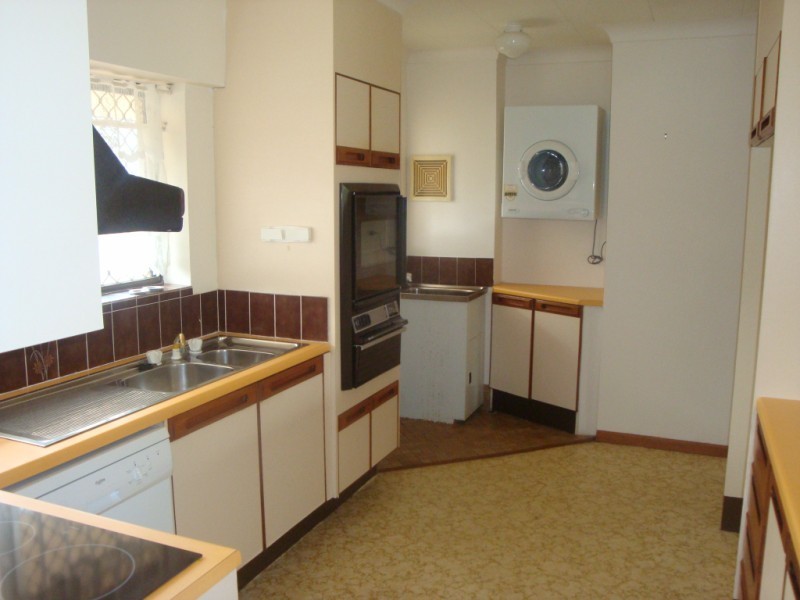 18/11 Wharf Street, Cleveland QLD 4163