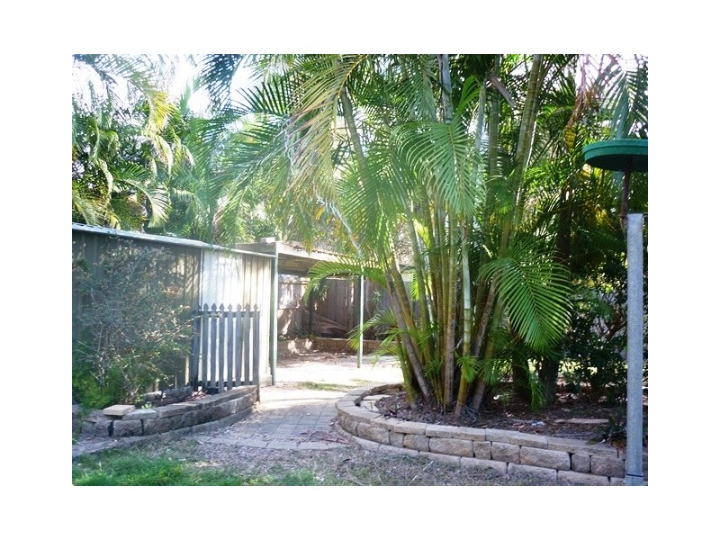 4 Currawong Drive, Birkdale QLD 4159