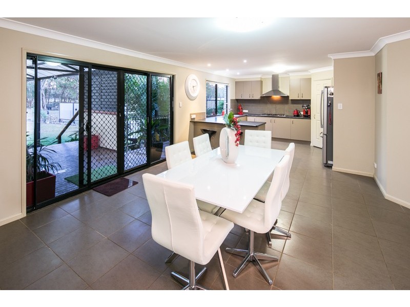 26 Wirra Circuit, Wynnum West QLD 4178