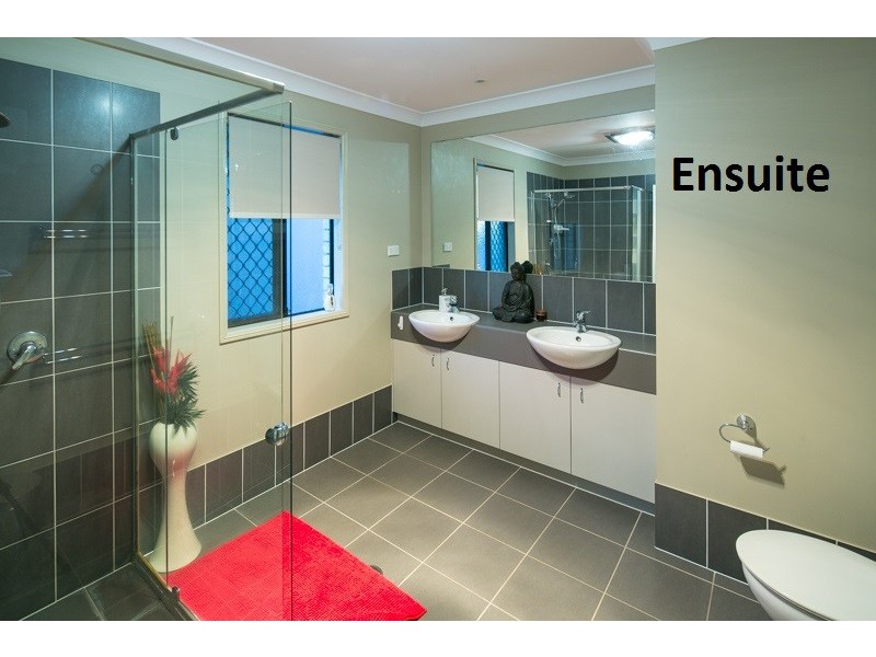 26 Wirra Circuit, Wynnum West QLD 4178