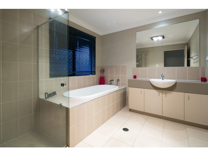 26 Wirra Circuit, Wynnum West QLD 4178