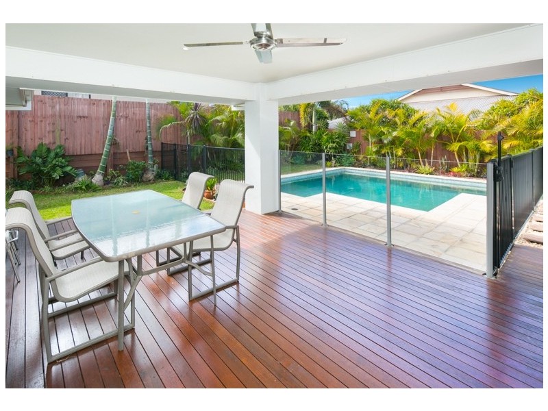 52 Aquila Street, Redland Bay QLD 4165
