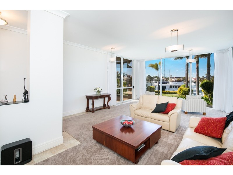 11 Seahaven Court, Raby Bay QLD 4163