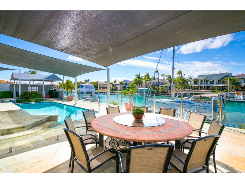 11 Seahaven Court, Raby Bay QLD 4163