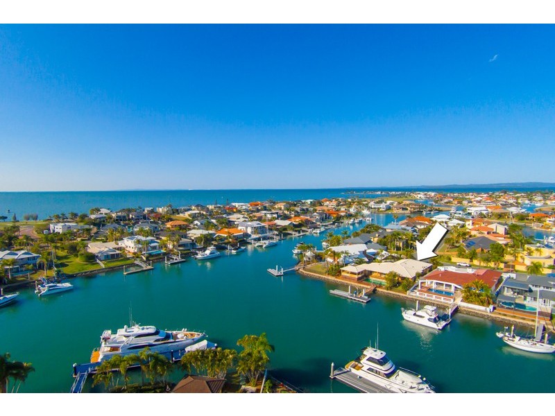 11 Captains Court, Raby Bay QLD 4163