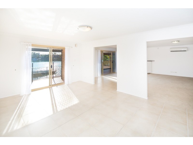 11 Captains Court, Raby Bay QLD 4163