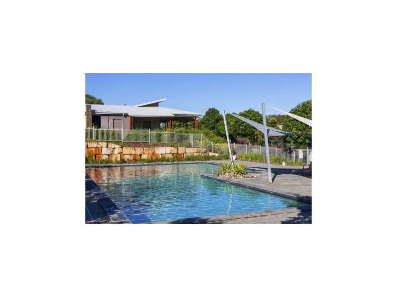 5 Shaw Place, Redland Bay QLD 4165