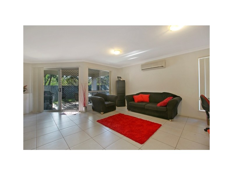 5 Shaw Place, Redland Bay QLD 4165