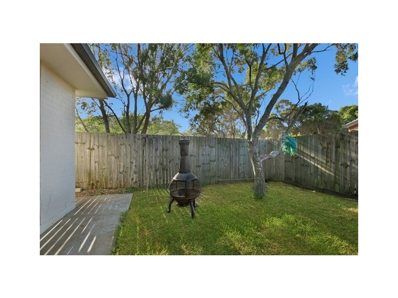 5 Shaw Place, Redland Bay QLD 4165