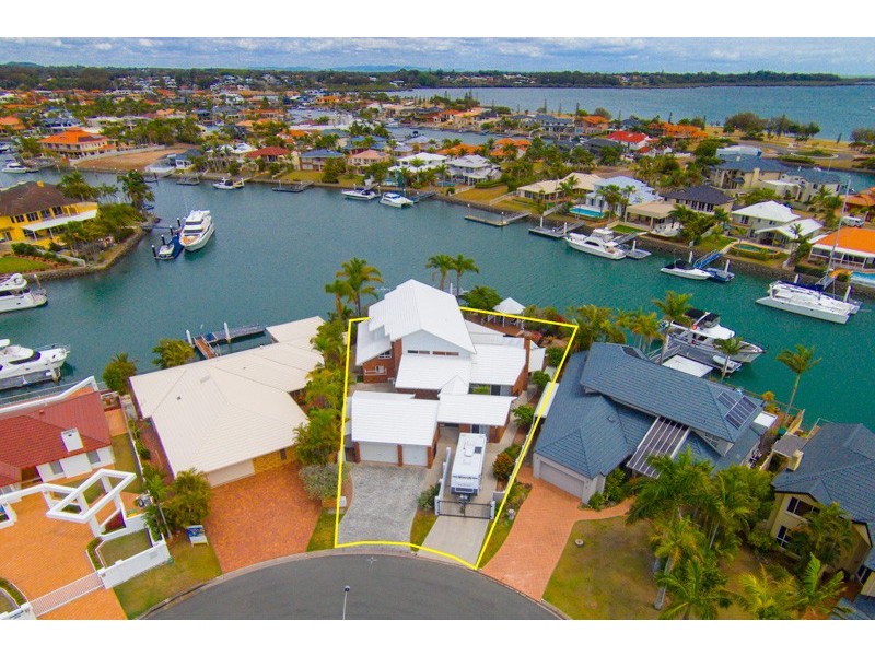 13 Captains Court, Raby Bay QLD 4163