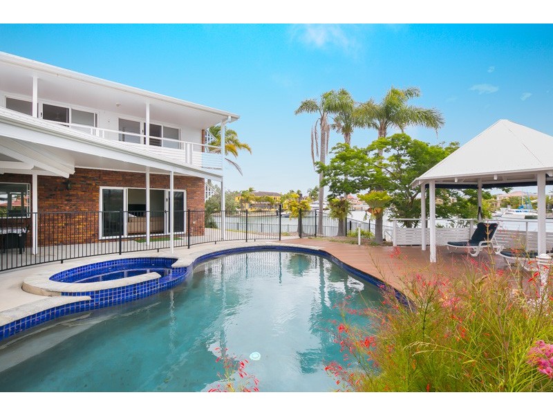 13 Captains Court, Raby Bay QLD 4163