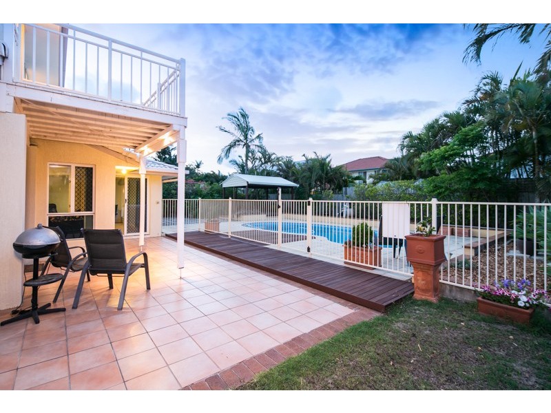 2 Sirocco Court, Ormiston QLD 4160