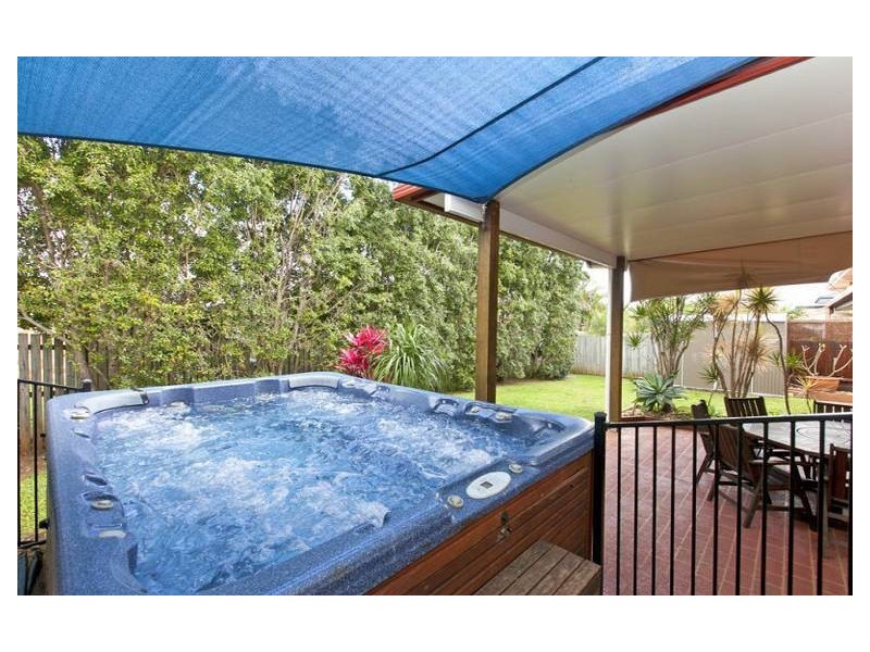 3 Peters Court, Wellington Point QLD 4160