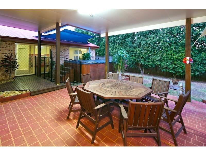 3 Peters Court, Wellington Point QLD 4160
