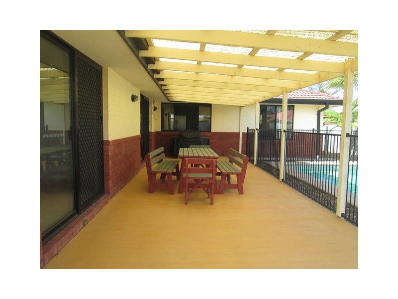 10 Jacaranda Place, Ormiston QLD 4160