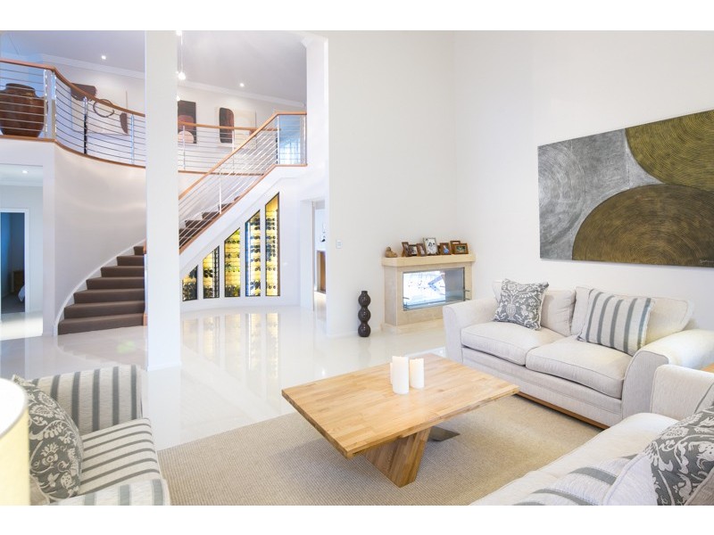 15 Sentinel Court, Raby Bay QLD 4163