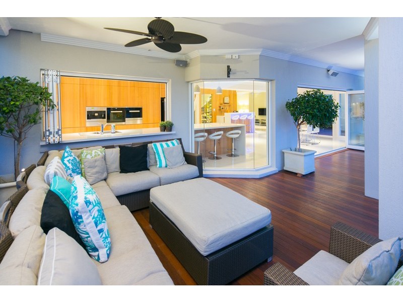 15 Sentinel Court, Raby Bay QLD 4163