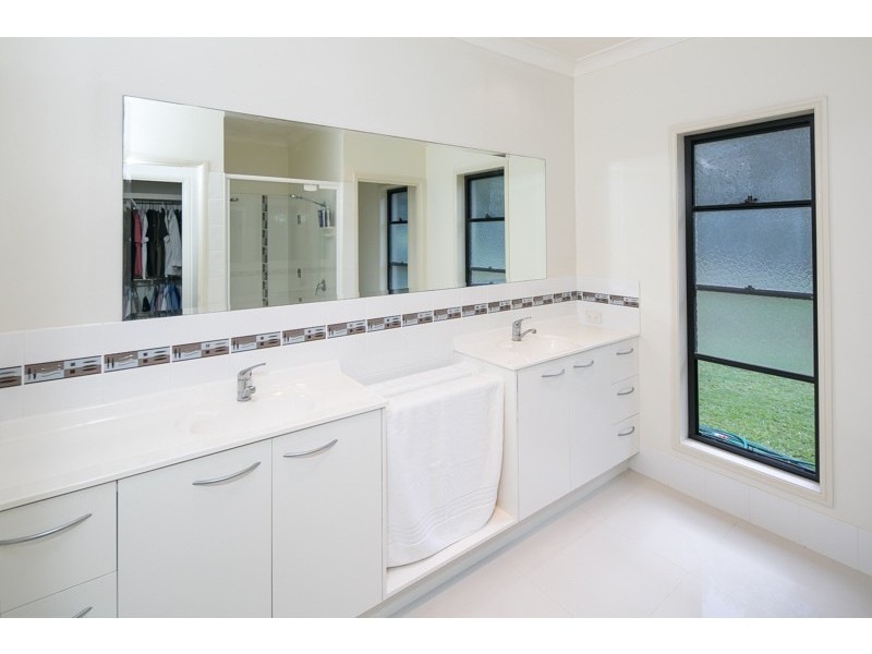 11 Ajinby Close, Thornlands QLD 4164