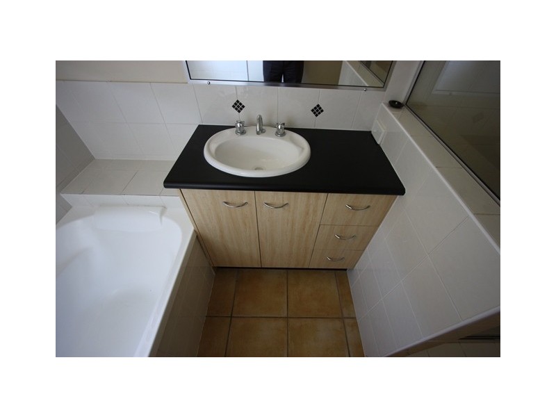 25 Glenbrook Avenue, Victoria Point QLD 4165