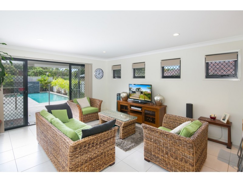 16a Long Street, Cleveland QLD 4163