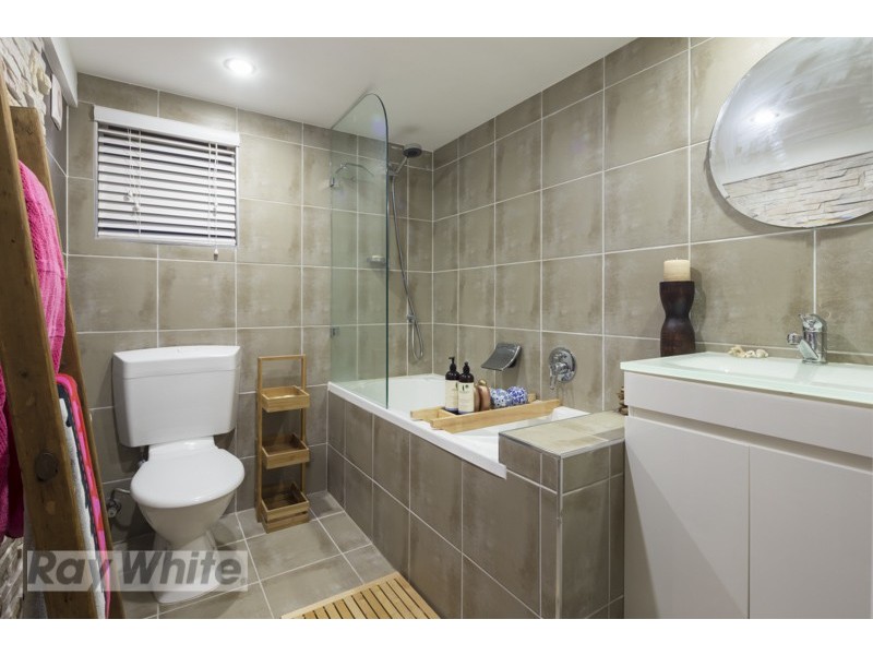 22 Wilkie Street, Redland Bay QLD 4165