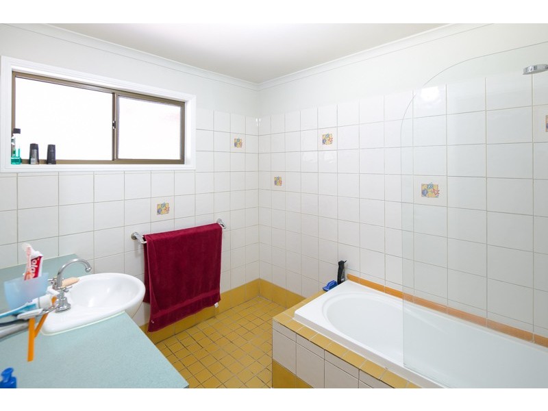 13 WISTERIA CT, Victoria Point QLD 4165