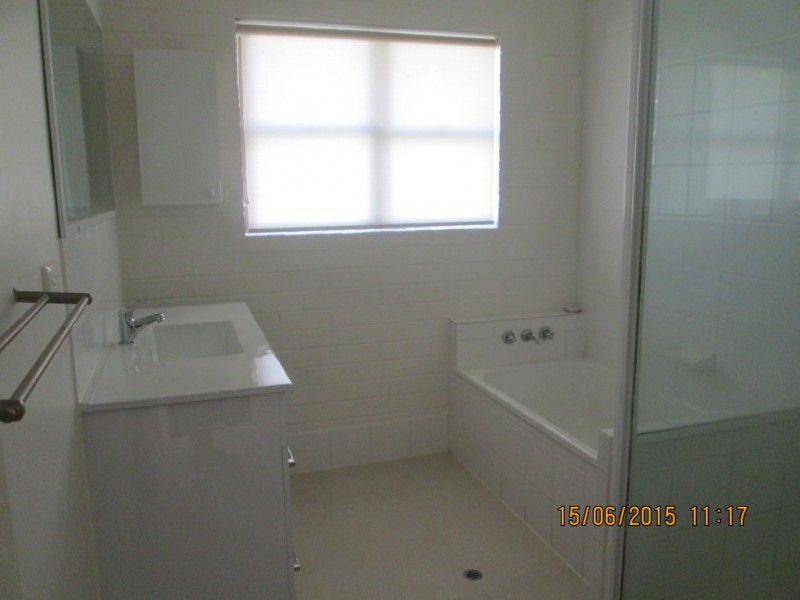 13 Angela Crescent, Cleveland QLD 4163