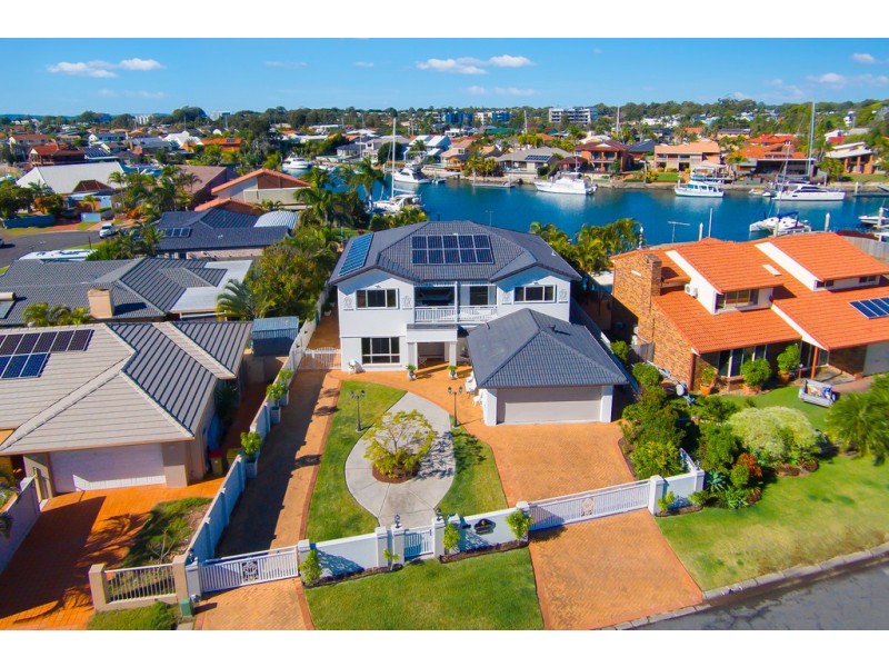 15 Anchorage Drive, Raby Bay QLD 4163