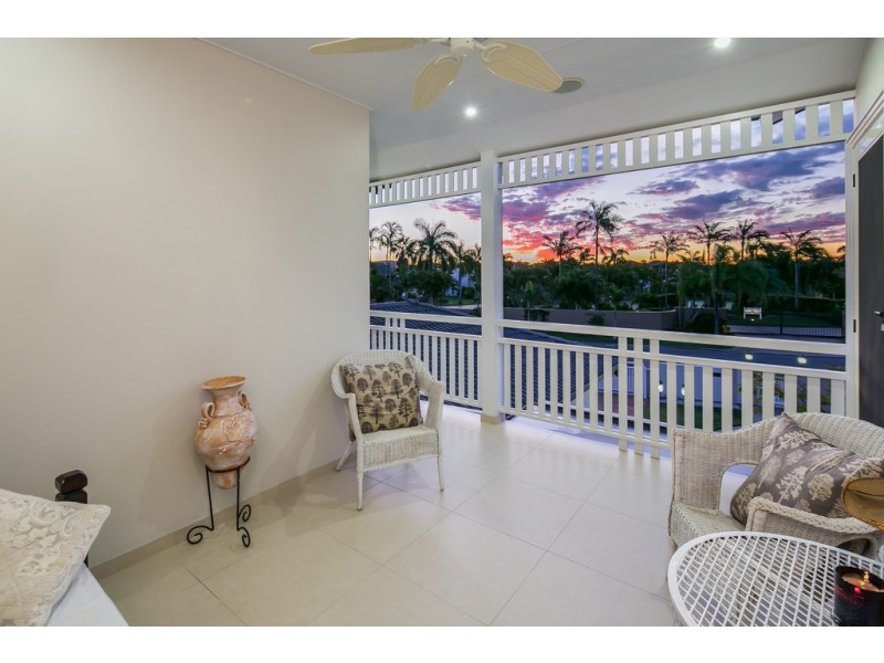 15 Anchorage Drive, Raby Bay QLD 4163